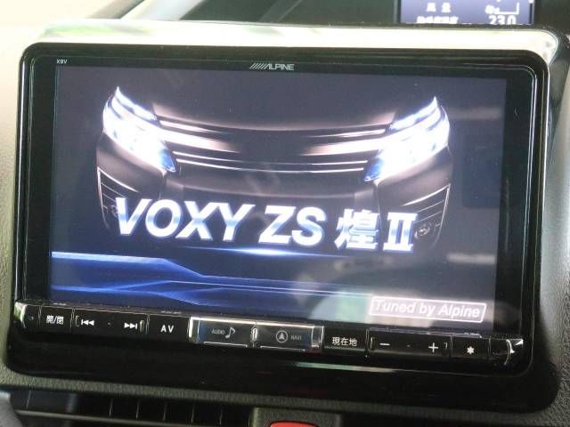 Toyota VOXY 2018-02 13485-2