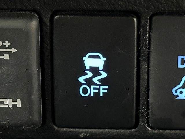 Toyota HILUX 2019-07 189405-9