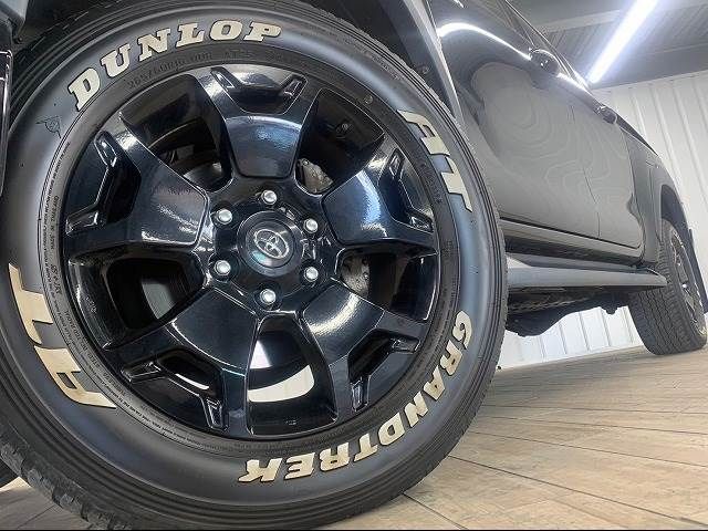 Toyota HILUX 2019-07 189405-18