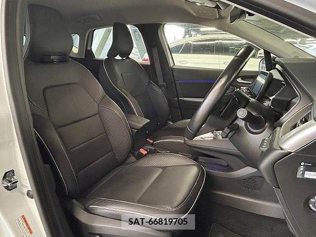 Renault CAPTUR 2021-04 317024-1