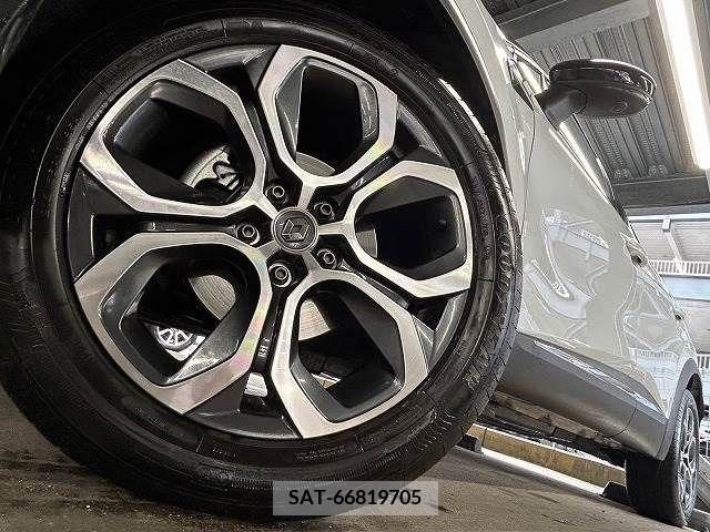 Renault CAPTUR 2021-04 317024-16