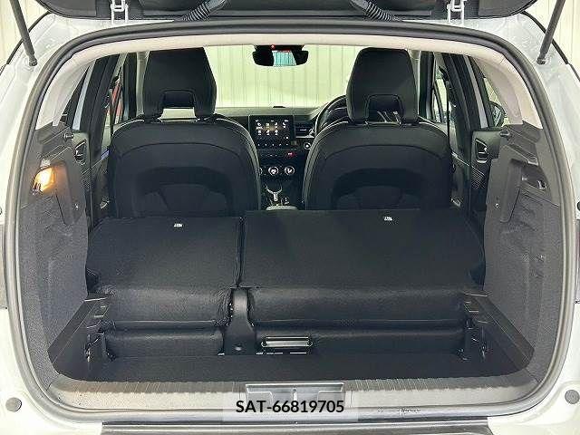 Renault CAPTUR 2021-04 317024-10