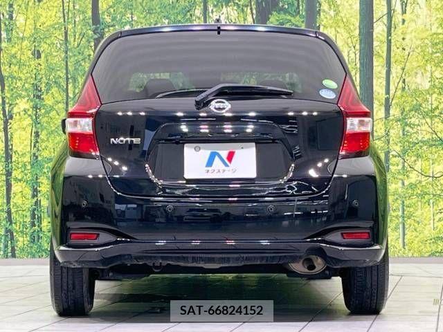 Nissan NOTE 2018-06 365486-16