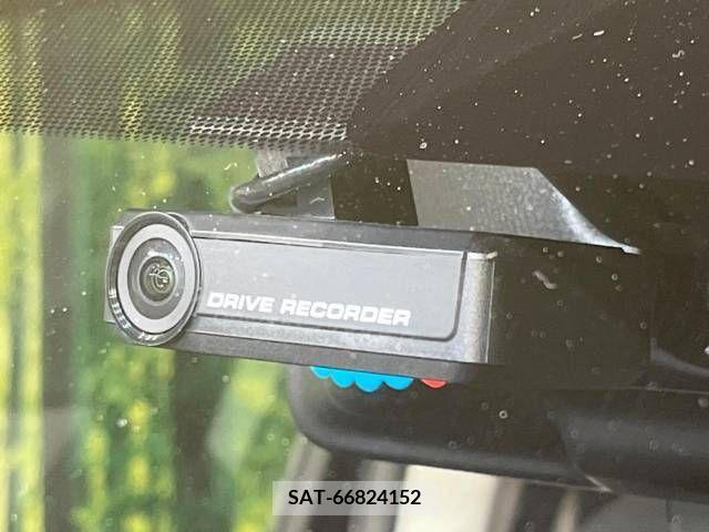 Nissan NOTE 2018-06 365486-5