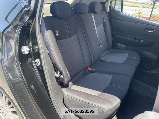 Nissan LEAF 2017-10 324785-17