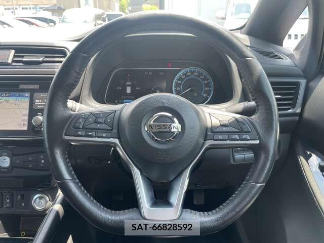 Nissan LEAF 2017-10 324785-11