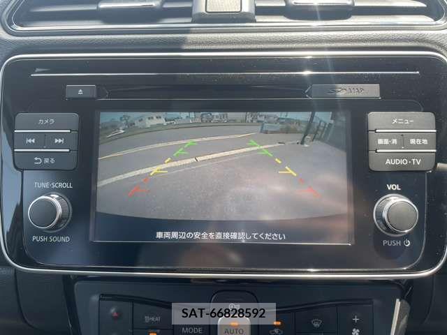 Nissan LEAF 2017-10 324785-9
