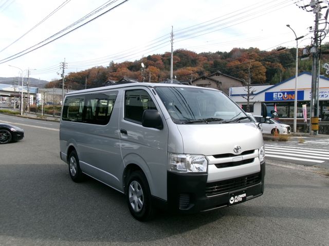 Toyota HIACE VAN 2018-12 181350-3