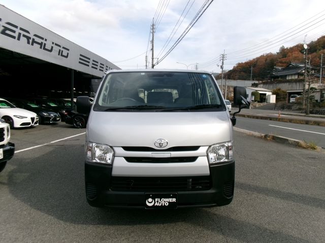 Toyota HIACE VAN 2018-12 181350-5