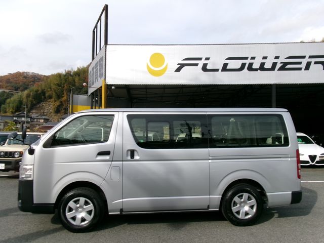 Toyota HIACE VAN 2018-12 181350-12