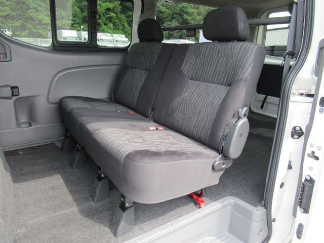 Nissan NV350 Caravan 2017-08 194024-24