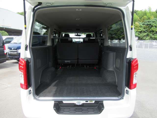 Nissan NV350 Caravan 2017-08 194024-6