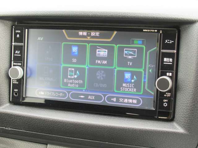 Nissan NV350 Caravan 2017-08 194024-9