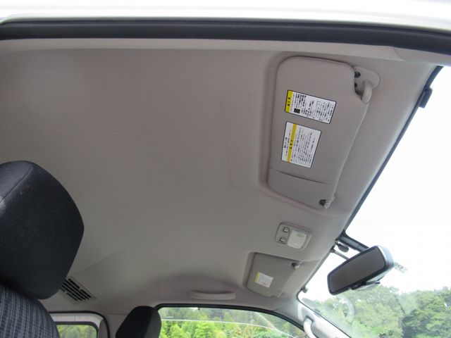 Nissan NV350 Caravan 2017-08 194024-17