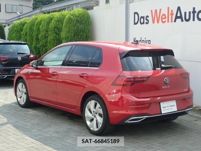 VolksWagen GOLF 2021-08 370636-6
