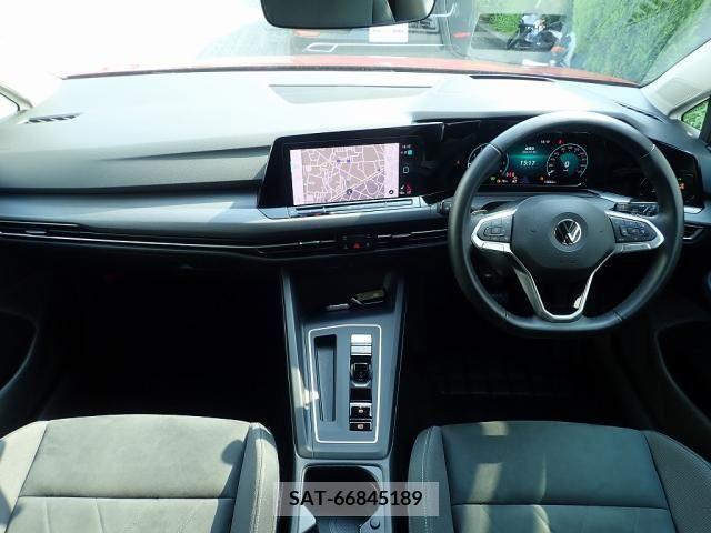 VolksWagen GOLF 2021-08 370636-14