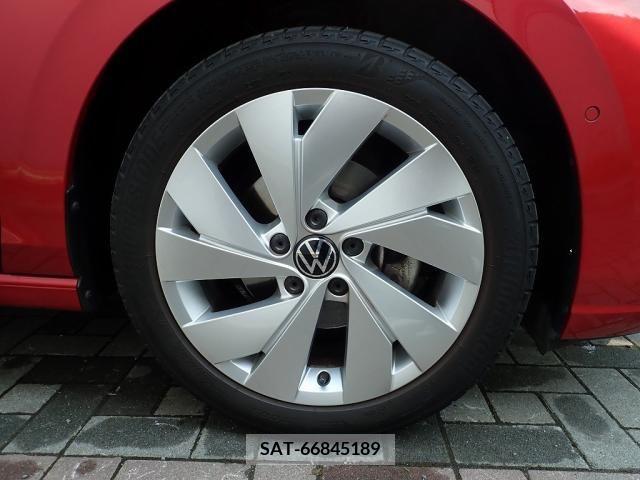 VolksWagen GOLF 2021-08 370636-13