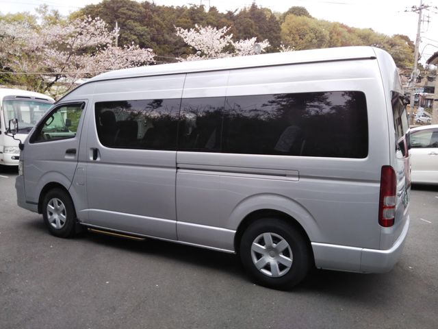 Toyota HIACE COMMUTER 2011-03 3571-5