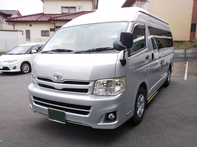 Toyota HIACE COMMUTER 2011-03 3571-0