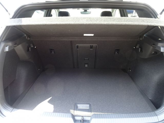 VolksWagen GOLF 2021-06 8501-13