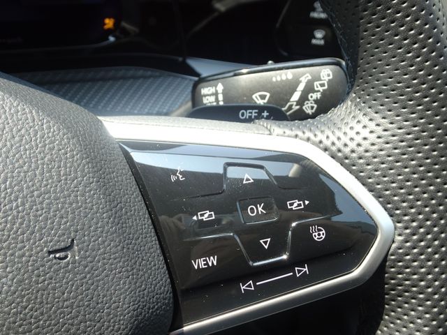 VolksWagen GOLF 2021-06 8501-21
