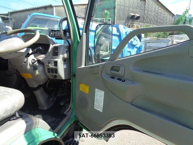 Hino DUTRO 2010-03 359477-9