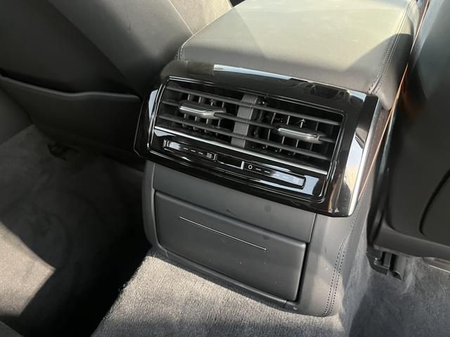 Audi A8 2019-11 10730-16