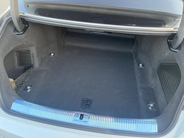 Audi A8 2019-11 10730-18