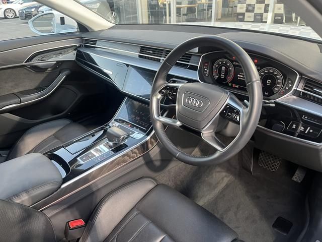 Audi A8 2019-11 10730-8