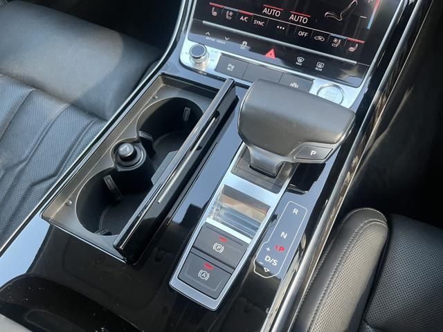 Audi A8 2019-11 10730-13