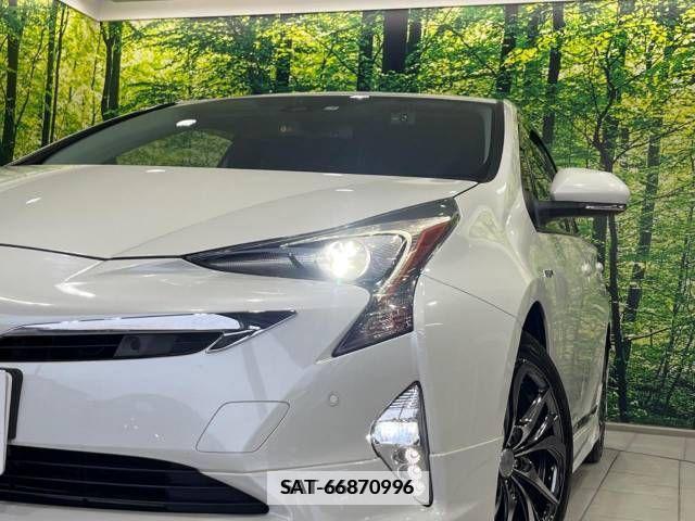 Toyota PRIUS 2017-07 331038-12