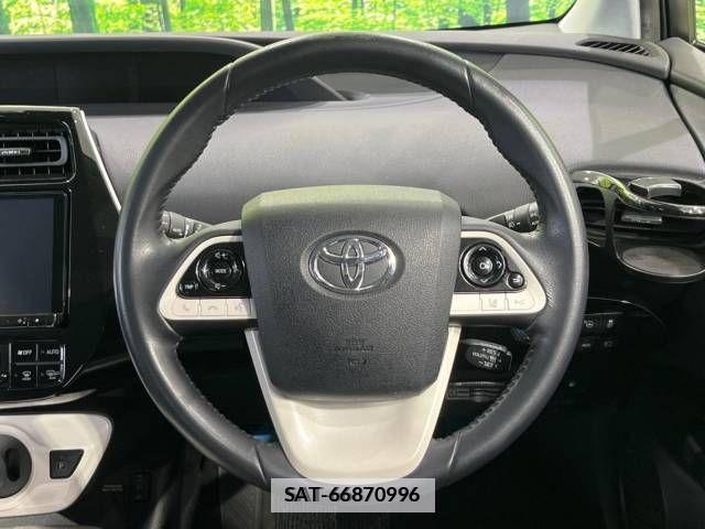 Toyota PRIUS 2017-07 331038-11