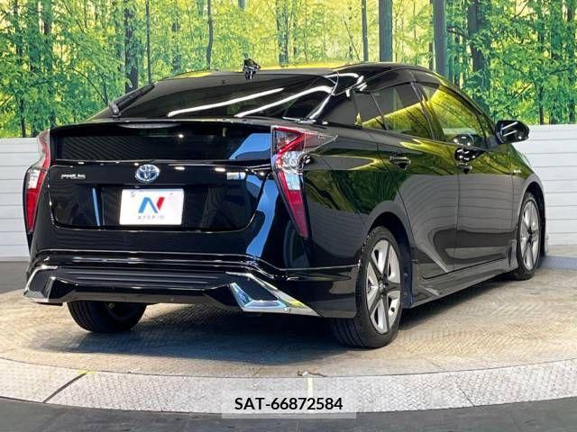 Toyota PRIUS 2018-08 366353-17