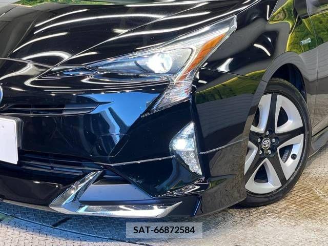 Toyota PRIUS 2018-08 366353-12