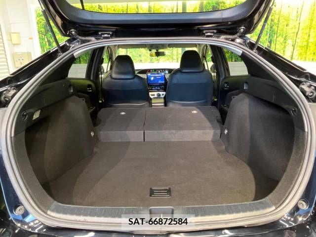 Toyota PRIUS 2018-08 366353-10