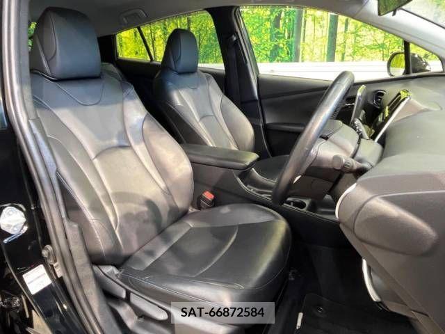 Toyota PRIUS 2018-08 366353-8