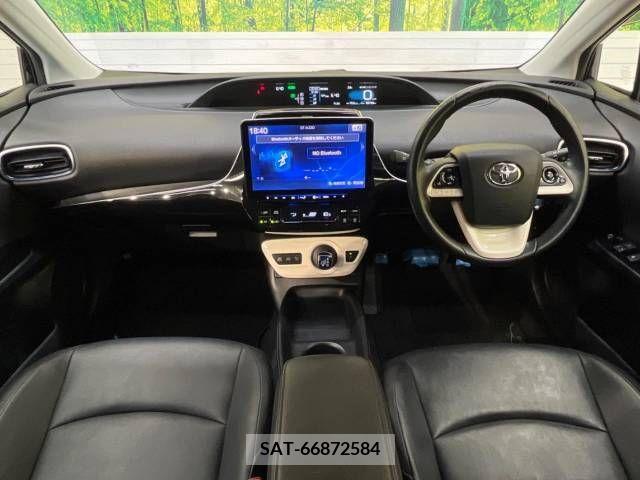 Toyota PRIUS 2018-08 366353-1