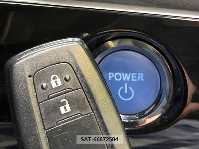 Toyota PRIUS 2018-08 366353-6