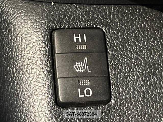 Toyota PRIUS 2018-08 366353-5