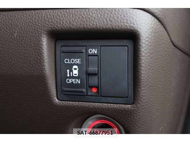 Honda N BOX 2021-04 307328-13