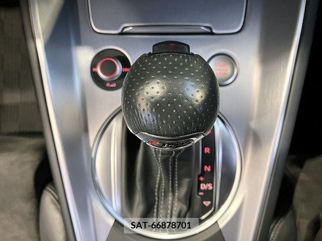 Audi TT 2017-04 207927-11