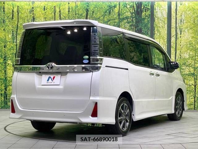 Toyota VOXY 2019-05 346645-18
