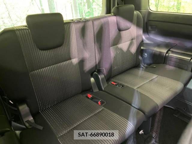 Toyota VOXY 2019-05 346645-10