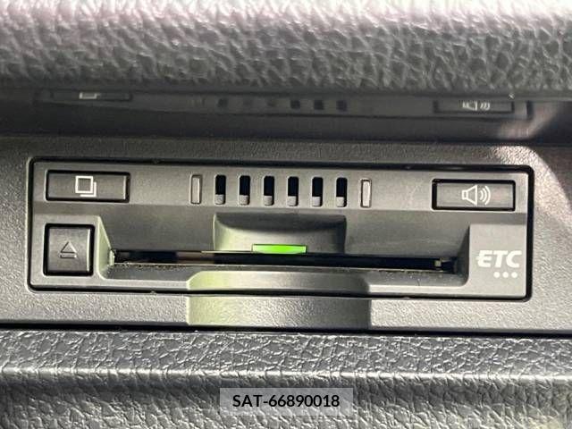 Toyota VOXY 2019-05 346645-7