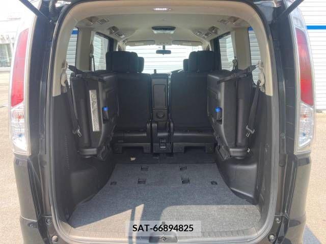 Nissan SERENA 2012-03 393894-11