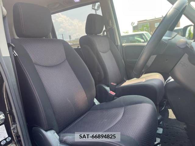 Nissan SERENA 2012-03 393894-7