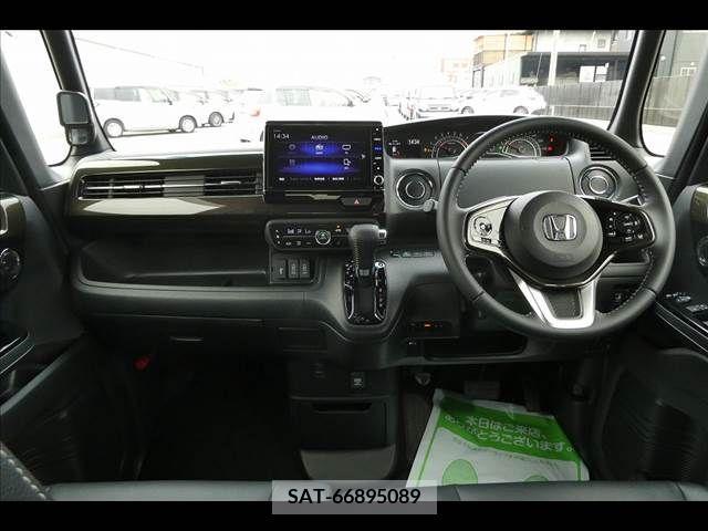 Honda N BOX CUSTOM 2020-04 307240-2