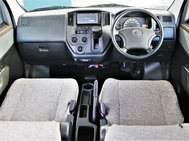 Toyota LITEACE VAN 2017-01 2246-1