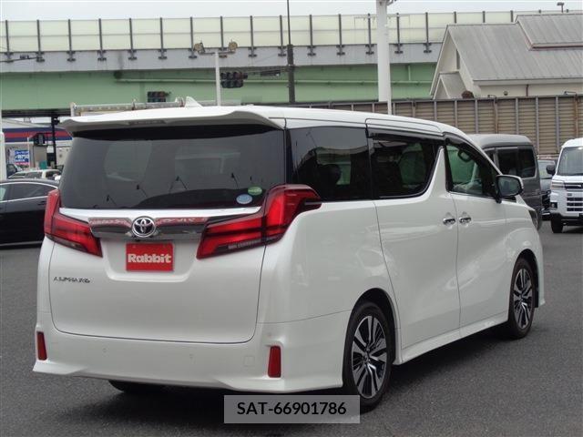 Toyota ALPHARD 2019-04 325348-13