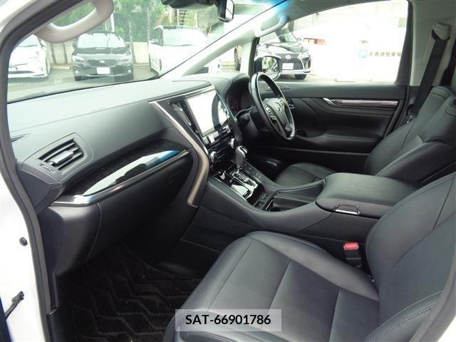 Toyota ALPHARD 2019-04 325348-16